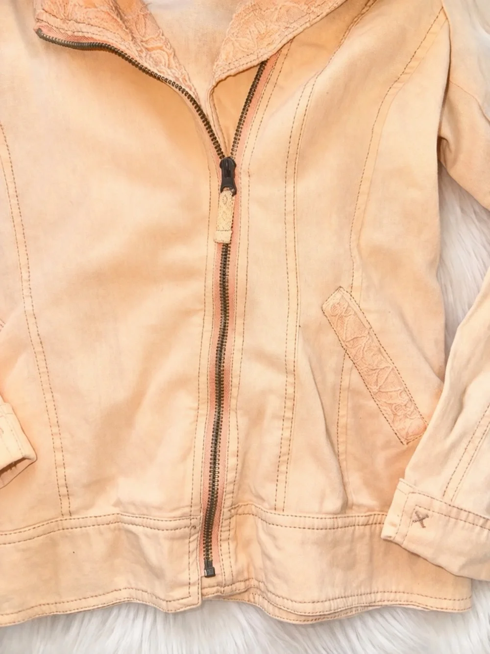 Maurices Peach Lace Detail Zip Jacket Size L Feminine Lightweight Spring Layer - Picture 2 of 5